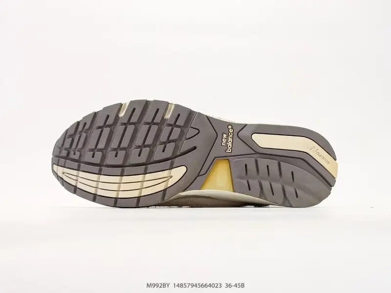 New Balance Sepatu Olahraga Retro Bernapas Kulit M992BY #14857945664023